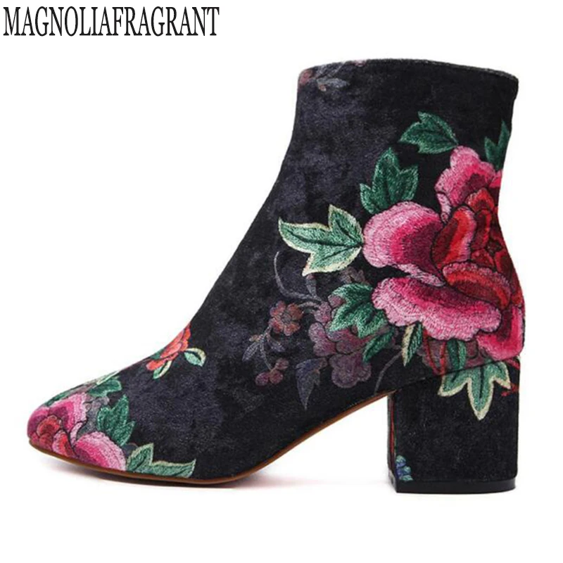 

Autumn Winter Women Boots Casual Ladies shoes boots Suede Leather ankle boots High heeled zipper Flower Snow boot c198q