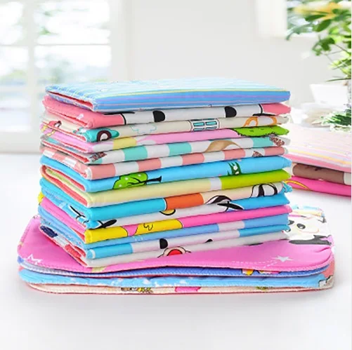 5pcs 24 * 35cm Printed Diapers Kids Cloth Diapers Baby Stroller Pram Waterproof Bed Reusable Layer Foil Mat Blanket Urine P