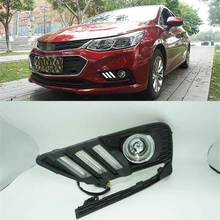 Novo design e estilo Turn Signal Relé 12 V car LED DRL Luzes de circulação Diurna com luz de nevoeiro buraco para Chevrolet Cruze 2016 2017