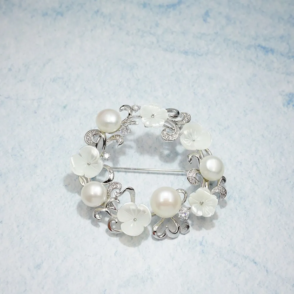 

Romantic Zircon Flower Brooch Safety Pins Fashion Jewelry Shell Freshwater Pearl Brooches for Women Girls Wedding Gift