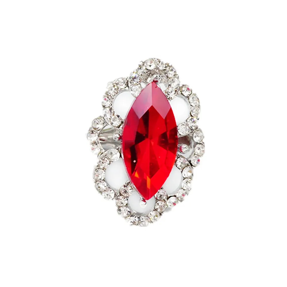 

New Style Fashion Crystal Flower Small Brooch Vintage Scarf Collar Pins Women Lady Trendy Rhinestone Brooches Jewelry Wedding