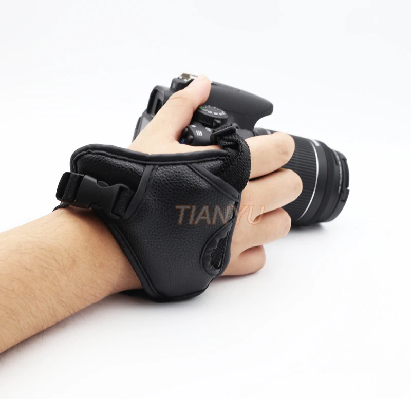 triangular wrist strap (10)