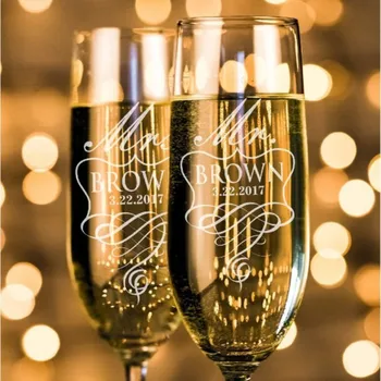 

2pcs Personalized Mr.and Mrs. Name and Date Wedding Champagne Flutes,Wedding Favors Gift,Custom Champagne Glasses for Wedding