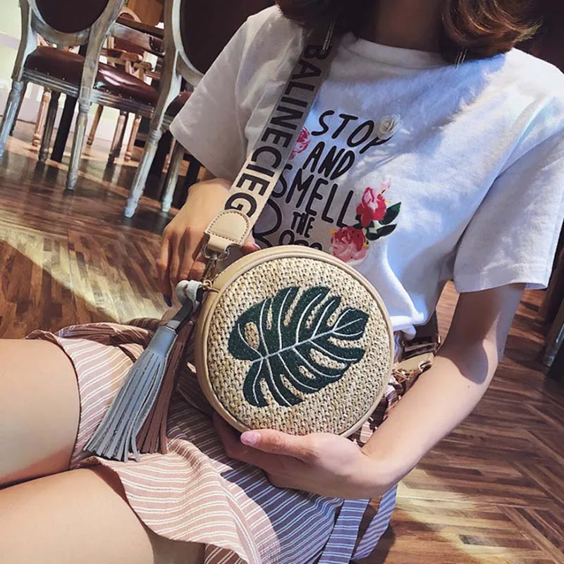 Women Travel Tassel Straw Bag INS Popular Summer Female Handbag Casual Lady Circle Shoulder Bag Pineapple Weave Crossbody SS3231 (9)