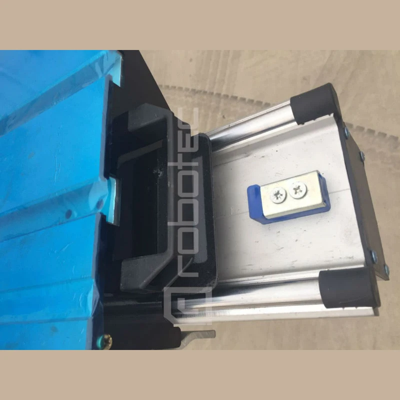Woodworking Machinery 3000mm Pneumatic Pressure Feeder Pneumatic Clamp 0-45 Degree MJ6130-45p Table Saw Sliding Table Saw