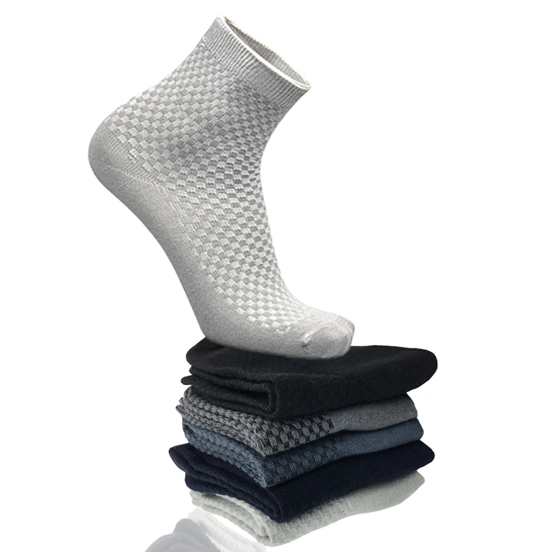 

2019 Men's Bamboo Socks Breathable Anti-Bacterial Sock Deodorant Casual Man Long Socks 5 Color