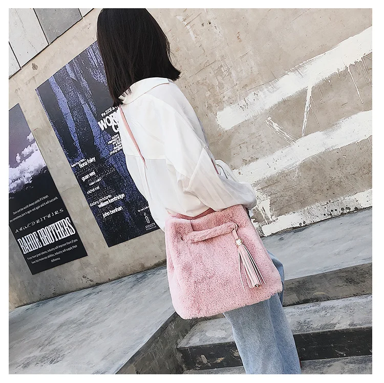 JANESPRI 2018 Fashion Women Tassels Handbag Velour Messenger Bag Autumn Women Shoulder Bags Ladies Party Handbags Female Bolsa (37)