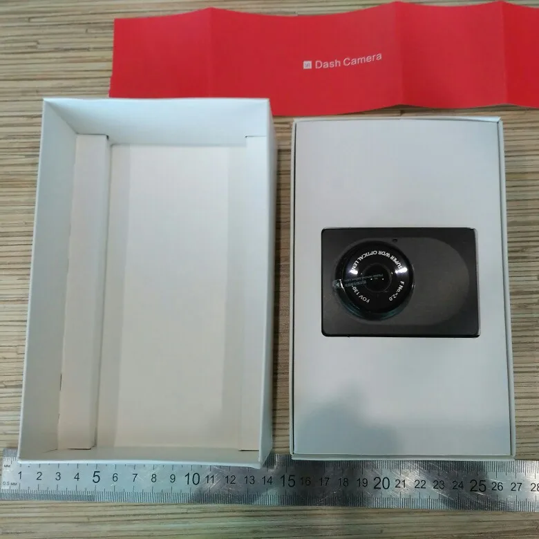 Видеорегистратор Yi Smart Dash Camera