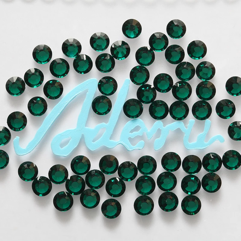 

aderu emerald 731 super shiny lead free crystal hot fix rhinestone for nail ornament garment shoe scarf phone car decoration