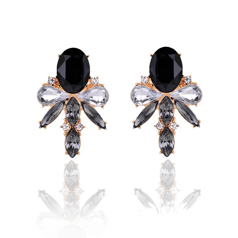 

8Seasons Elegant For Women Geometric Design Stud Earrings Acrylic Rhinestone Decoration Earrings For Ladies Wedding Party Gifts