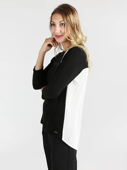 

Mesh sleeves 3/4 with sequins