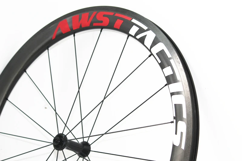 

Light weight 45mm 50mm 60mm Depth Clincher Bicycle Wheels R13 Hub Carbon Road Bike Wheelset