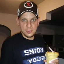 j***s