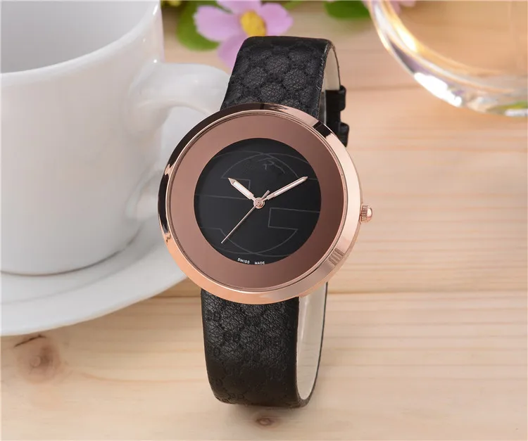

MJARTORIA Cool Fashion Personality ladies wrist watch Simple Leather minimalist Watch Gold Black bracelet watch For Women 40