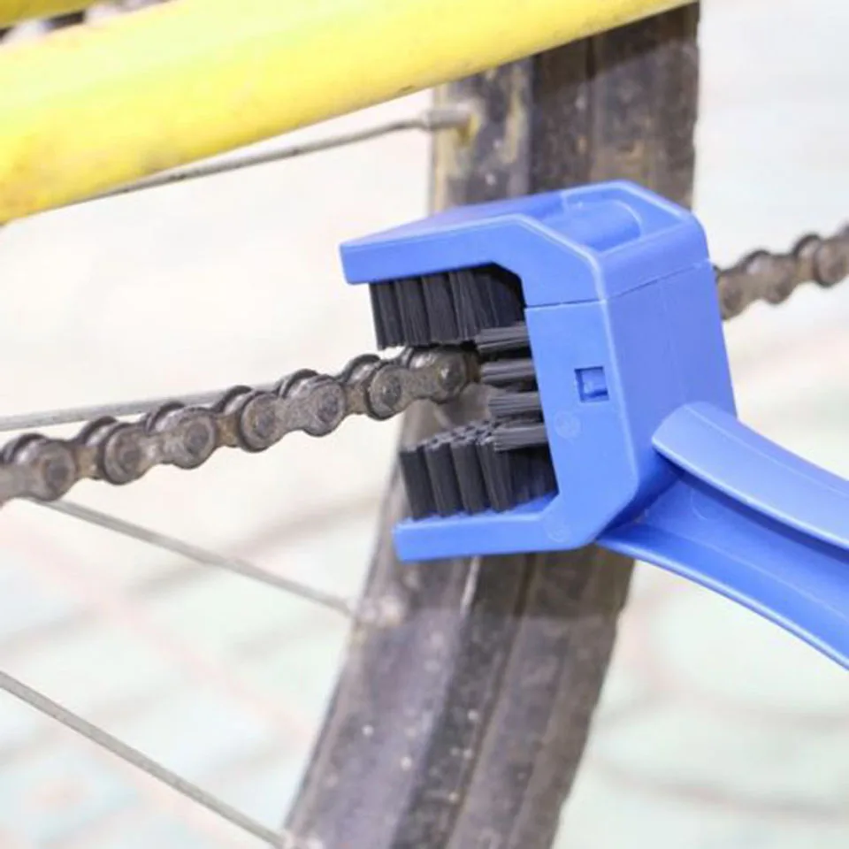 cleaning road bike chain