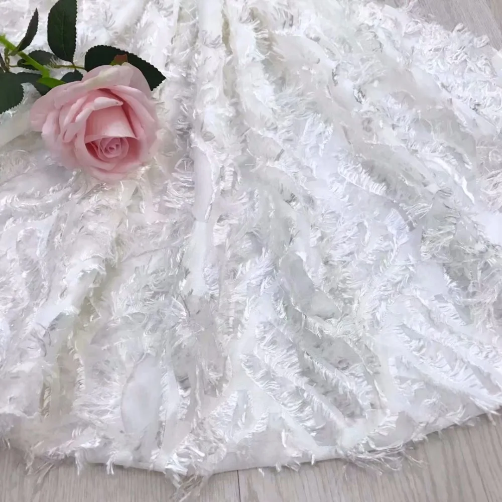 

The latest 3D fringe is a high quality African tulle lace fabric high quality Nigerian wedding lace white dress for free deliver
