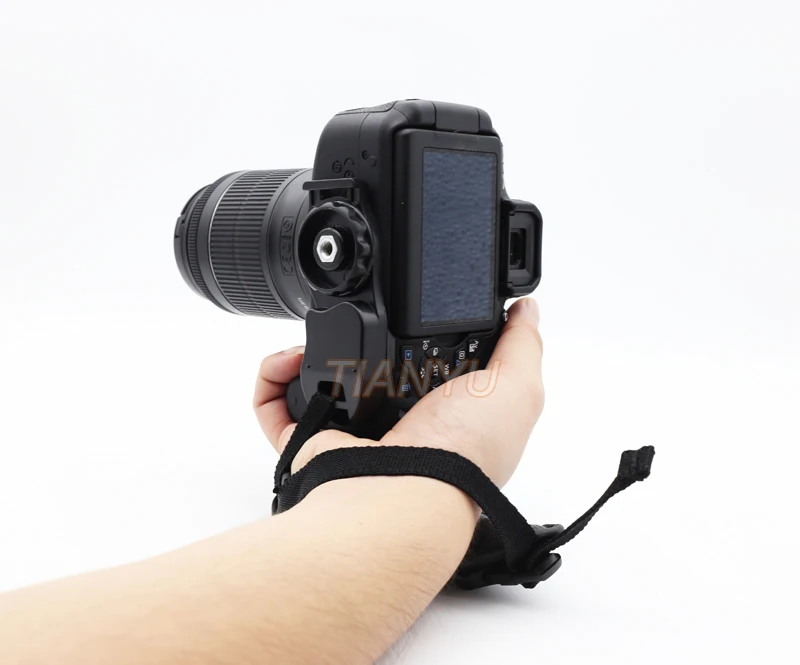 triangular wrist strap (13)
