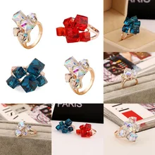 Moda feminina Azul Anéis De Noivado Para As Mulheres De Luxo Do Vintage Cristais Anel Com Pedras Anneaux Pour Les Femmes