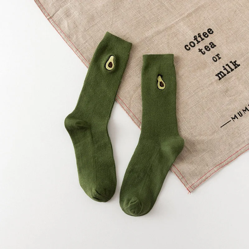 1 пара, милые женские свободные носки с вышивкой фруктов, авокадо/банан/вишня/персик, Япония, Харадзюку, каваи, забавные женские короткие носки - Color: Green