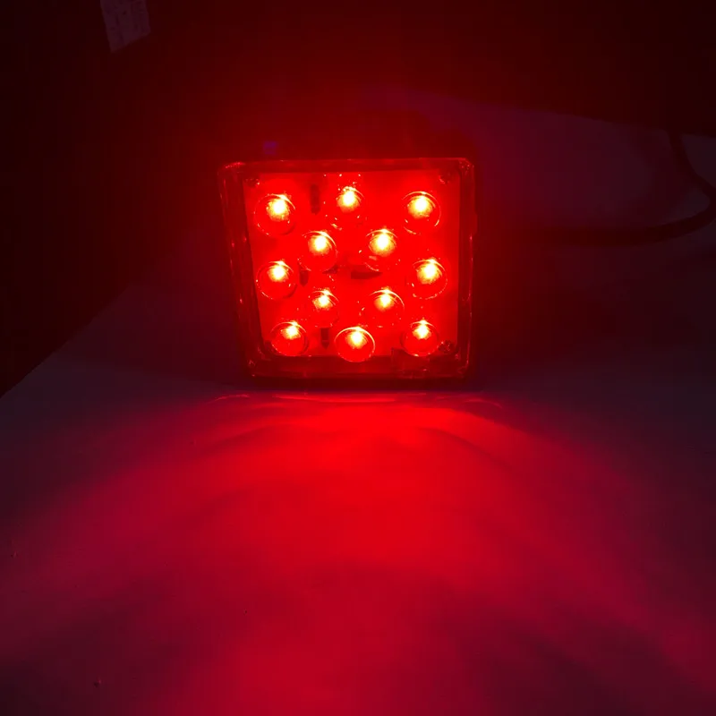 R (2)