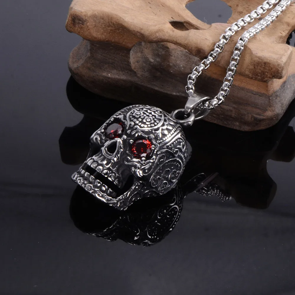 

2018 Punk Style Stainless Steel Red Eye Skull Head Pendant Necklace