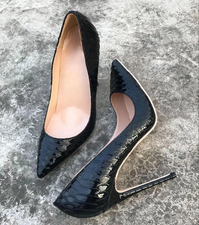 Sxzyqfw/Новая женская обувь пикантные женские туфли-лодочки с острым носком на высоком каблуке 12 см/10 см/8 см, с принтом змеи; большие размеры 43, 44 - Цвет: black 12cm