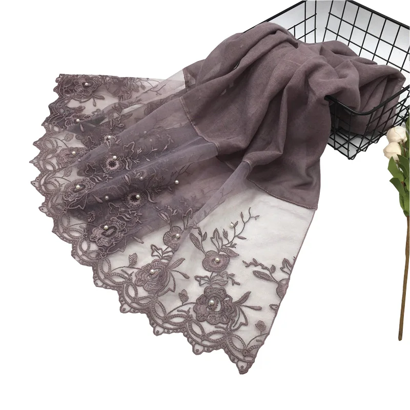 

Beautiful Lady Cotton and Floral Lace Patchwork Scarf with White Pearls Decoration for Muslim Hijab Head Wraps Shawls