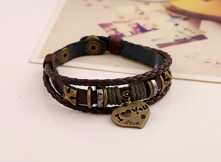 

Fashion Women Heart Black Bangles Bracelets Retro Titanium Steel Crystal Bracelets Pulseiras Jewelry