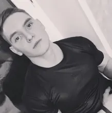 A***v
