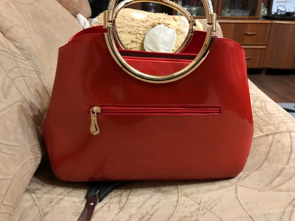 2019 Fashion Casual Personality Patent Leather Bride Handbag Women's Shoulder Bag Messenger Bag  WH075 photo review