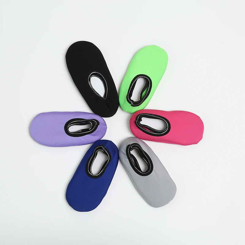 

1 pair New fashion women dispensing antiskid warm floor socks man children thickening color non-slip thermal short socks yogo