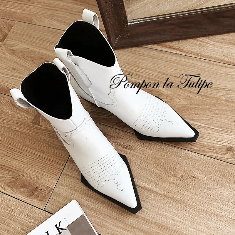 

BHS 9011158 British Retro Pointed Toe Carving Hollow Out Chic 4.5CM Chunky Heel Genuine Cow Leather Stylish Women Martin Boots