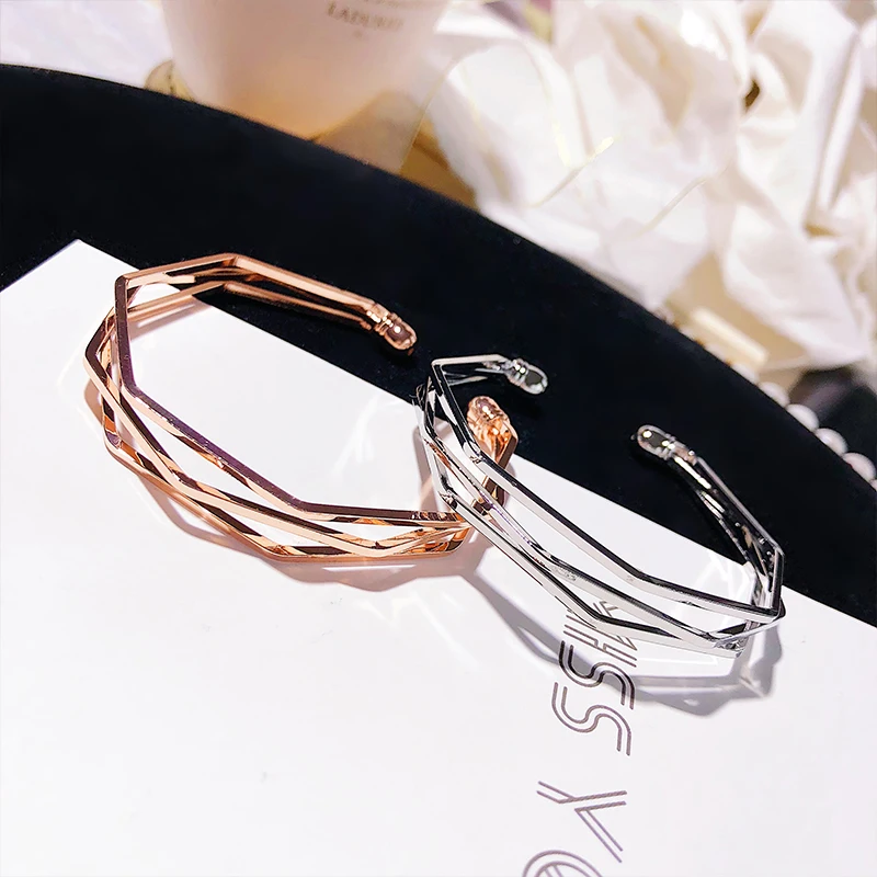 

Korean Version Of Open Bracelet Female Simple Rose Gold Cold Wind Student Bracelet Jewelry Accessories