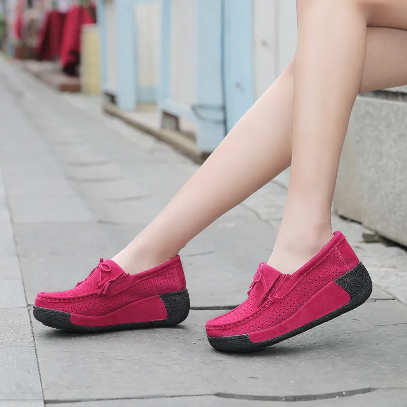 PINSEN/женские лоферы на плоской платформе; женские Элегантные замшевые мокасины; обувь с бахромой; женские мокасины без застежки с кисточками; женская повседневная обувь - Цвет: 1319-2 Rose Red