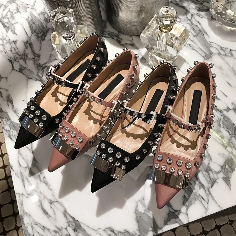 

Women Rivet Silk Flats Shoes Heels Pointed Toe Woemen Crystal Metal Decor Sandals New Design Women Single Shoes Office Casual