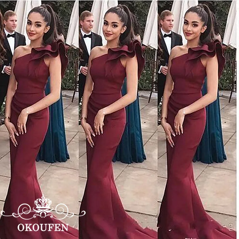 

Burgundy Ruffles One Shoulder Bridesmaid Dresses Mermaid Long Women Sleeveless Long Wedding Guest Dress Vestido Madrinha