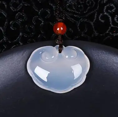 

Natural white chalcedony long life lock pendant>>>Free shipping