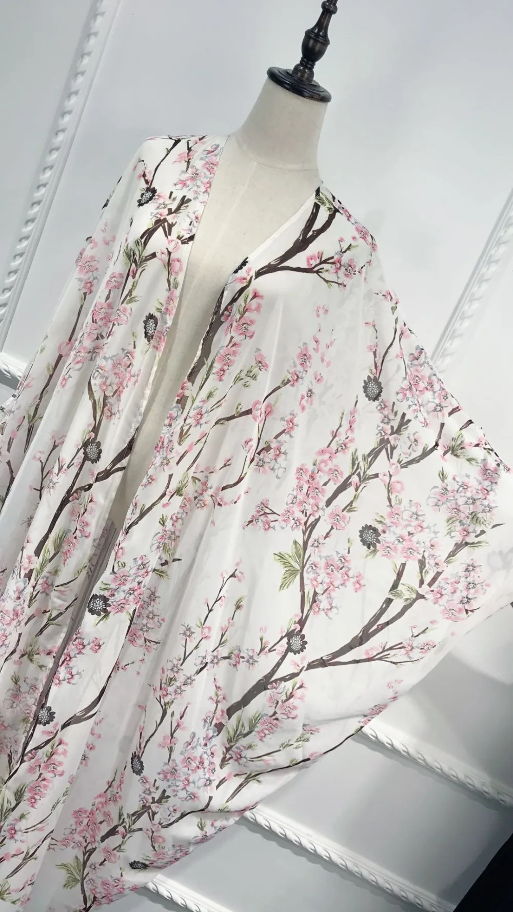 01 White (4)