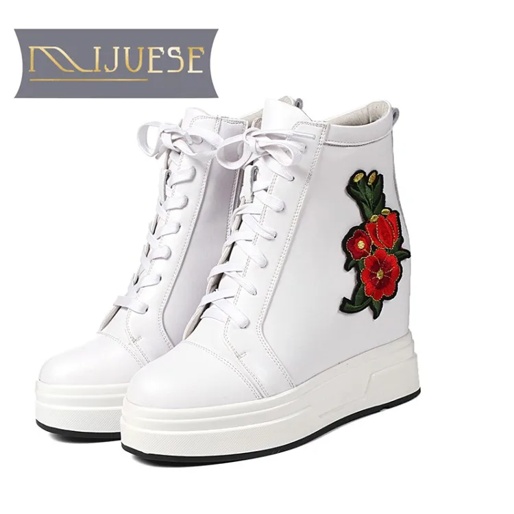 

MLJUESE 2019 women ankle boots cow leather flowers lace up white color autumn spring increasing women boots wedding dress