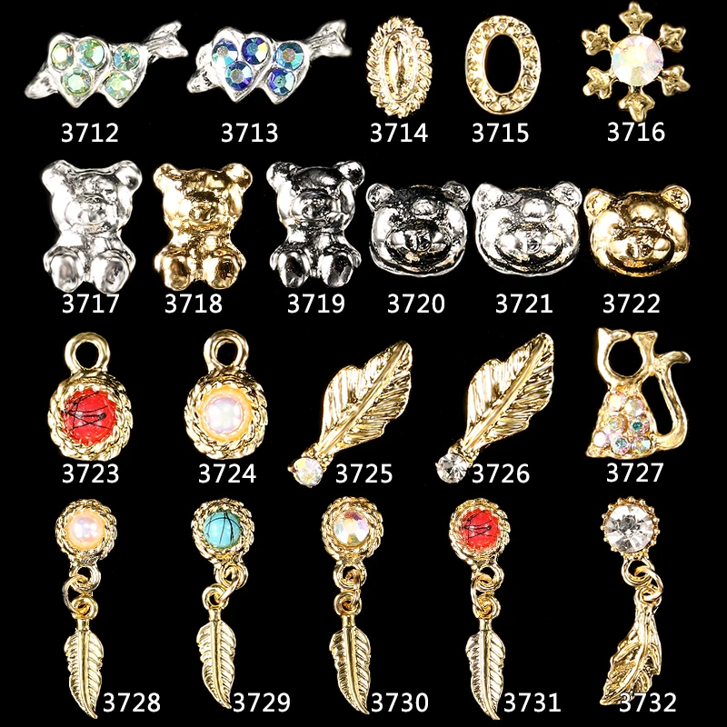 

2017 NEW 3712-3732 Gold 3D Peacock Feathers Panda 100PCS Manicure Rhinestones Alloy Studs Nail Art Decorations DIY Accessories