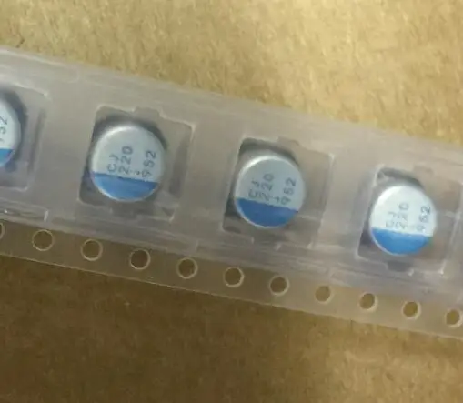 

20pcs 6.3v 220uf 6x5.9 SMD Solid capacitor brand new original