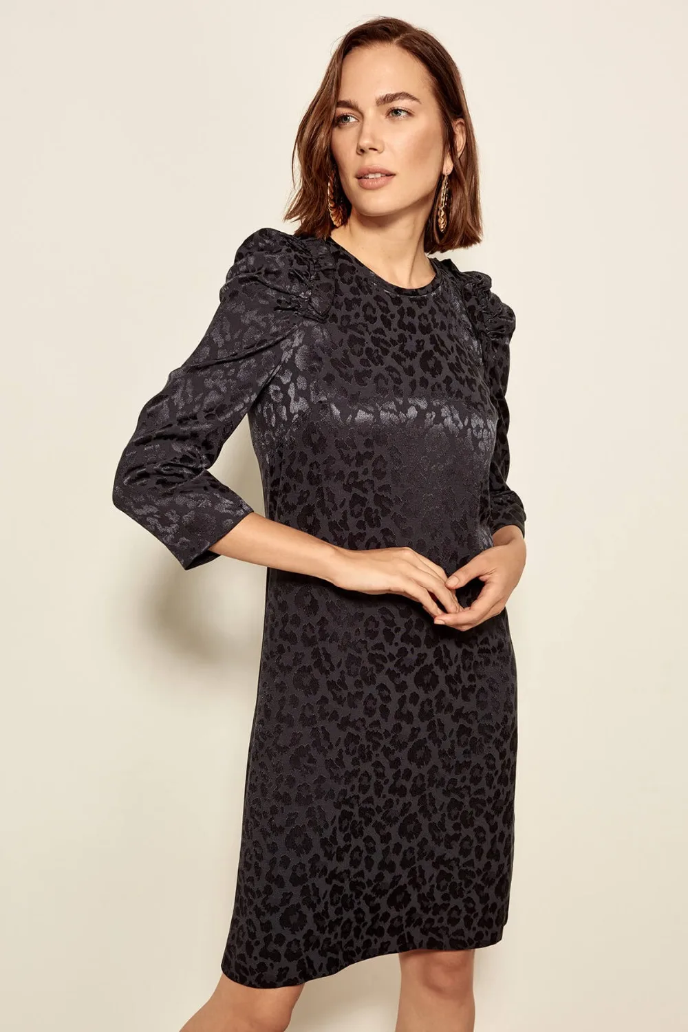 

Trendyol Navy Blue Jacquard Dress TOFAW19EF0009