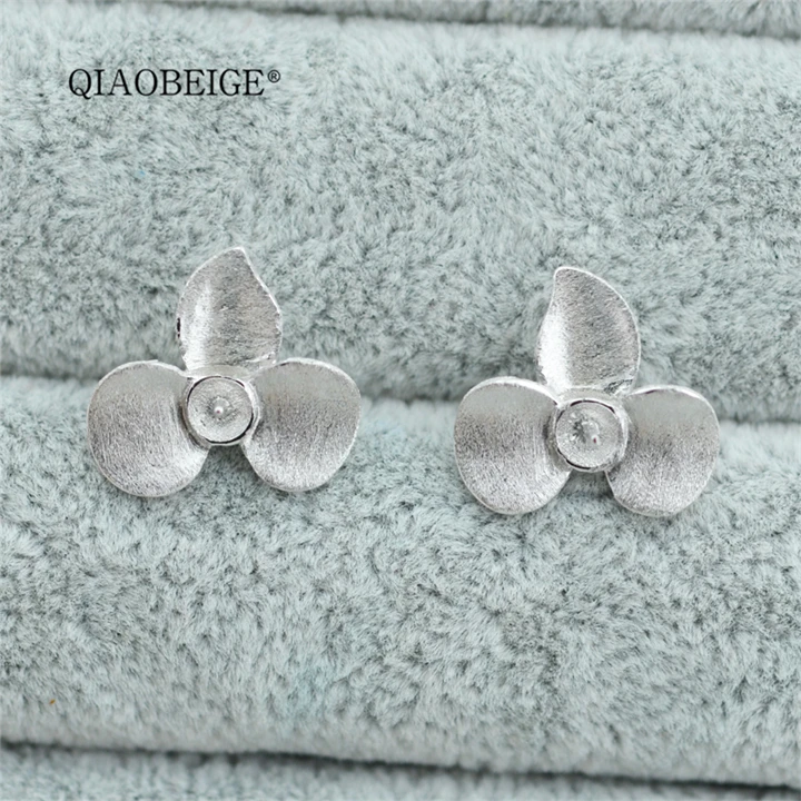 QIAOBEIGE DIY фитинг мода Китай бижутерия для женщин ювелирные изделия Серьга-гвоздик с листком для женщин подходит для 5-6,5 мм круглый жемчуг