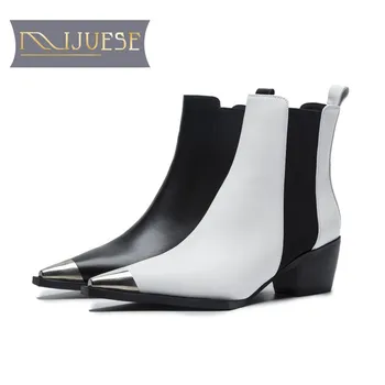 

MLJUESE 2019 women ankle boots cow leather Rome style square toe low heel boots winter short plush warm Chelsea boots size 40