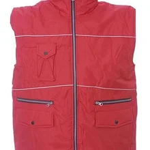 Рабочий жилет красного цвета