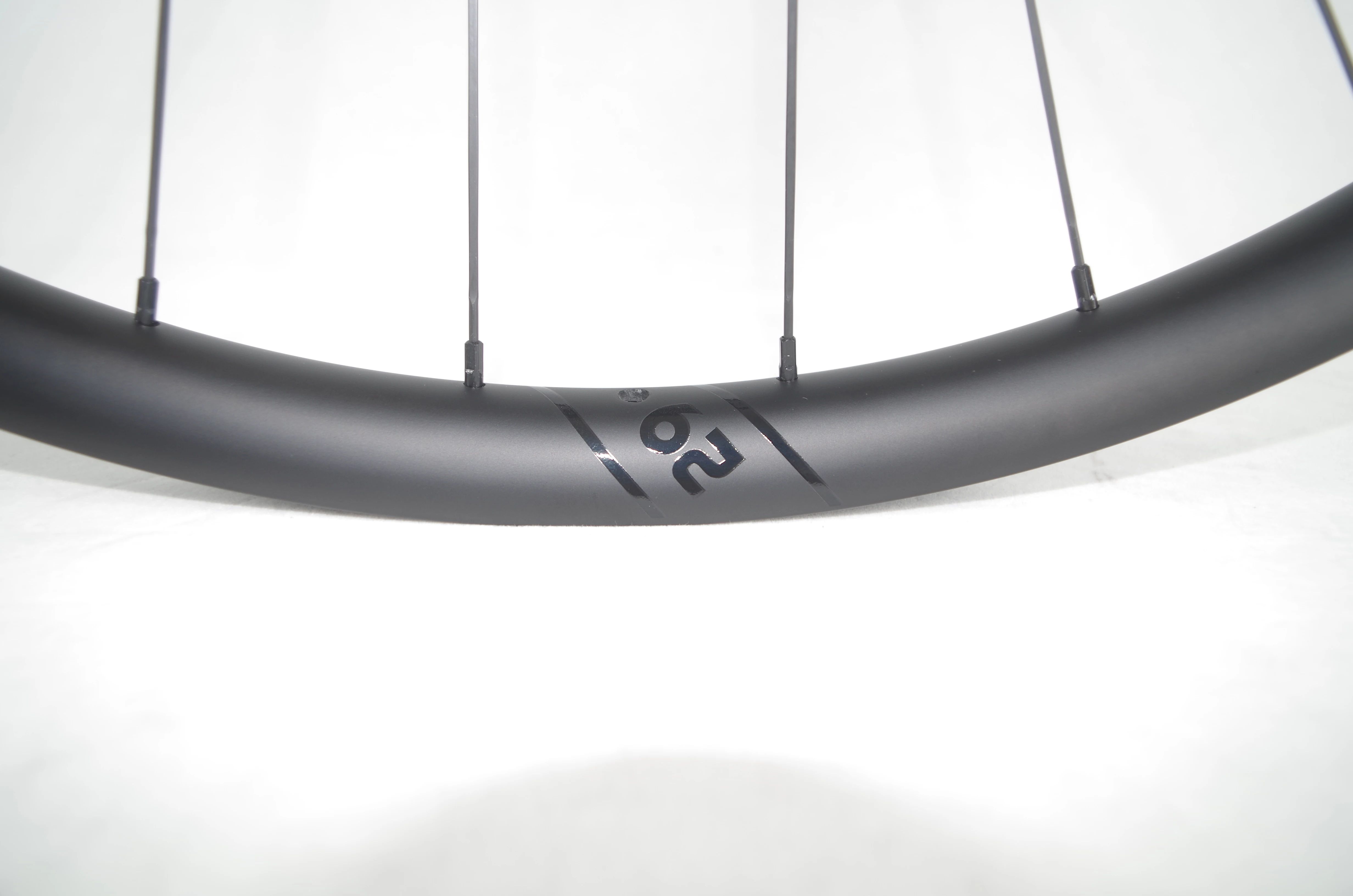 Excellent 1199g 29er MTB XC 24mm x 30mm Asymmetric Hookless Clincher Tubeless Mountain Bike Carbon Wheels 29inch Wheelset 29" 3k 12k twill 4