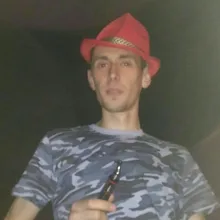 A***v