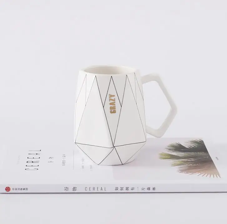 TECHOME Creative Ceramic Coffee Mug Black and White Polygon Geometric Mug Office Couple Private Mug Cup Gift for Friend Family - Цвет: White