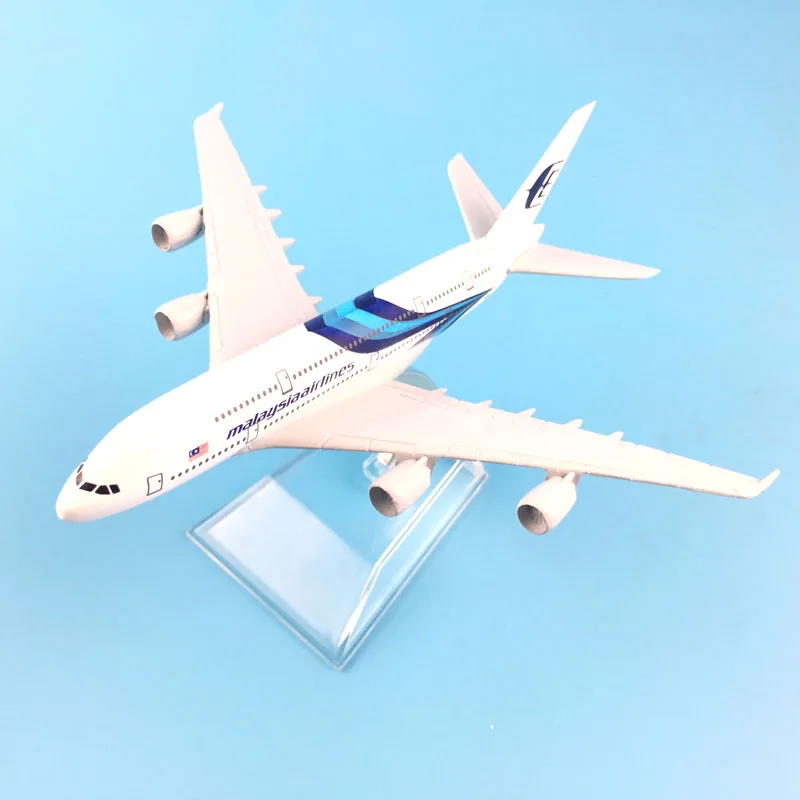 Малайзия пассажирские 16 см A380 авиалинии металлического сплава модели самолет игрушки для детей, подарки на день рождения орнамент