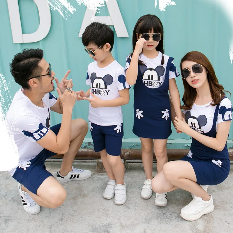 Family Look Outfits Family Matching Clothes Cartoon Tshirts Father Mother Daughter Son Mom Mommy And Me Clothes Dress Couple